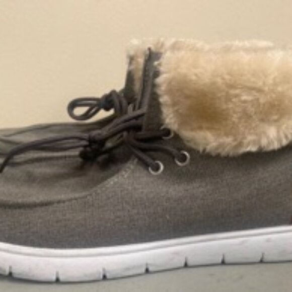 C&C California Women's Daniella Casual Flat Fur Trim Gray Size 9 - Picture 2 of 3